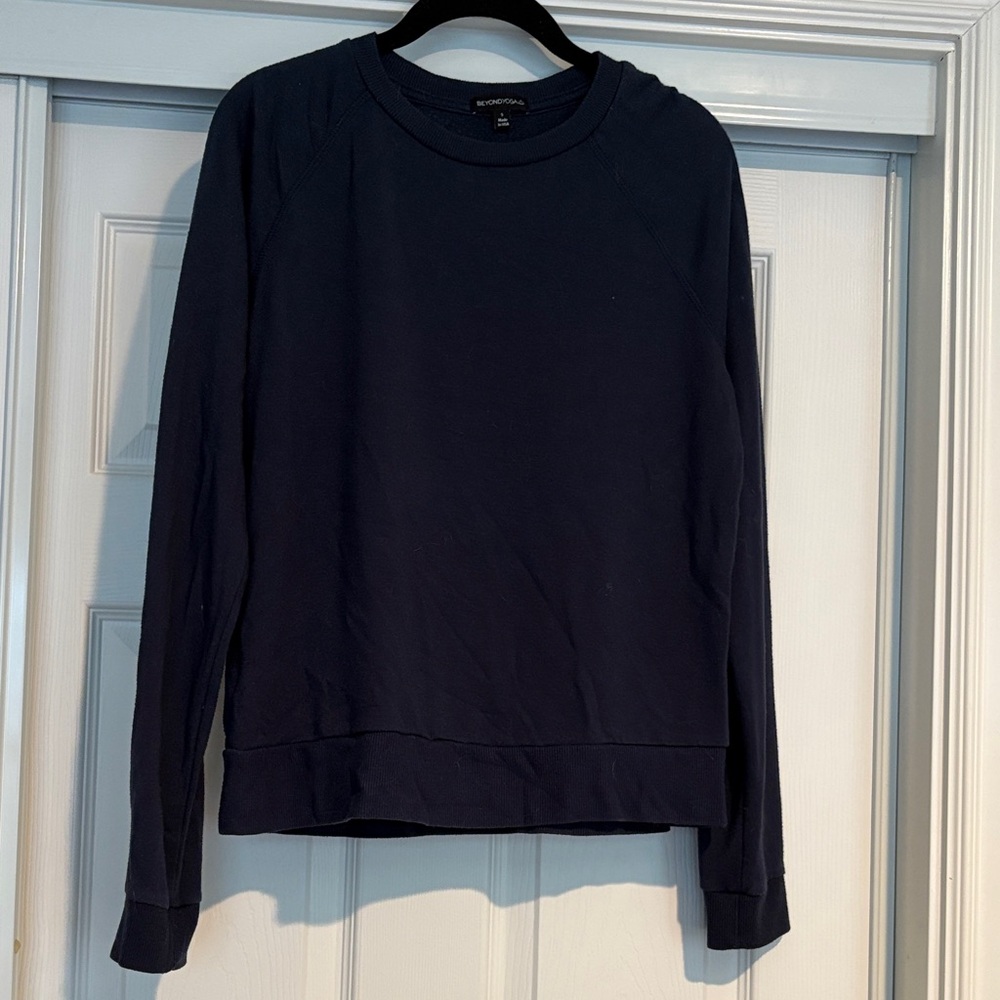 Beyond Yoga women’s  Dark Blue Crewneck Shirt